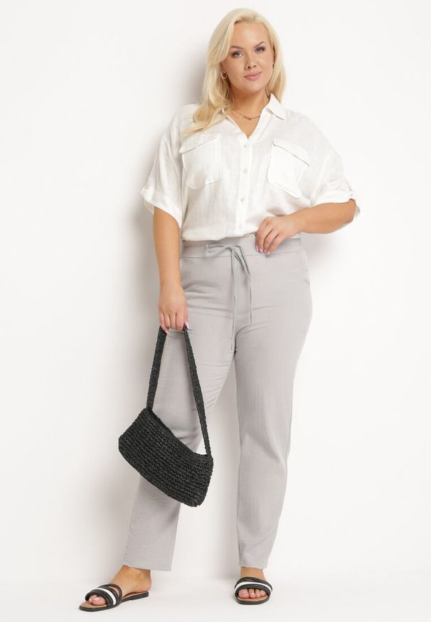 Born2be - Szare Spodnie Materiałowe z Gumką w Pasie i Troczkiem z Kieszeniami Hevissa. Okazja: na co dzień, na spotkanie biznesowe. Kolor: szary. Materiał: materiał. Styl: casual, elegancki, biznesowy
