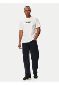 Calvin Klein Jeans T-Shirt LV04RG834G Biały Regular Fit. Kolor: biały. Materiał: bawełna #5