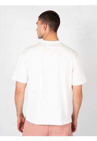 Xagon T-Shirt "Over" | P24082ZUK399 | Mężczyzna | Biały. Okazja: na co dzień. Kolor: biały. Materiał: bawełna. Styl: casual, elegancki