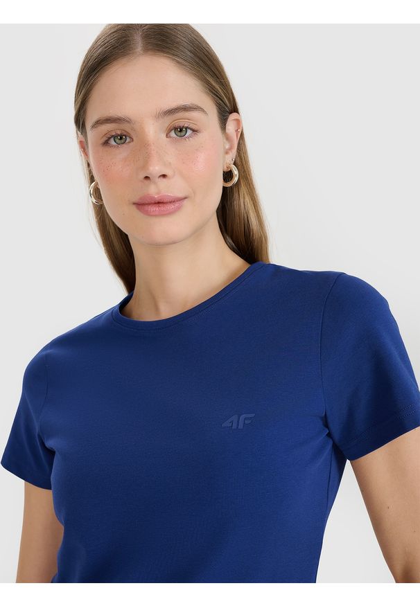 4f - 4F T-shirt slim gładki damski - granatowy XS. Okazja: na co dzień. Kolor: niebieski. Materiał: elastan, bawełna, materiał, dzianina, jersey. Długość rękawa: krótki rękaw. Długość: krótkie. Wzór: gładki. Sezon: lato. Styl: klasyczny, casual, sportowy