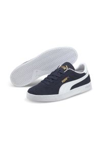 Buty do chodzenia męskie Puma Club. Kolor: biały, beżowy, niebieski, wielokolorowy. Materiał: skóra, zamsz. Szerokość cholewki: normalna. Sport: turystyka piesza