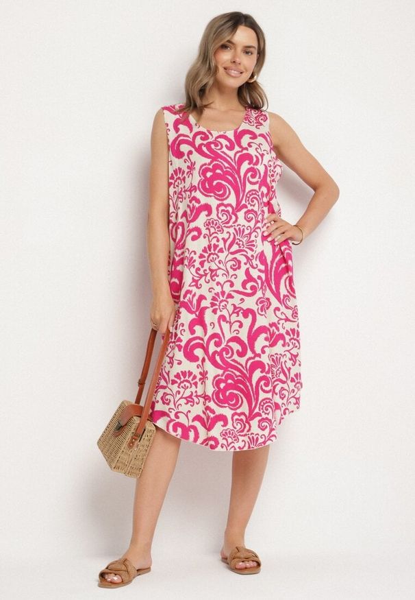 Born2be - Fuksjowa Bawełniana Sukienka ze Wzorem Paisley Zirelia. Okazja: na co dzień. Typ kołnierza: dekolt w serek. Kolor: różowy. Materiał: bawełna. Wzór: paisley. Sezon: lato. Styl: casual