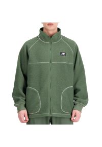 Bluza New Balance MJ33503DON - zielona. Kolor: zielony. Materiał: dresówka, polar, poliester. Styl: sportowy, klasyczny