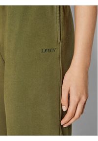 Levi's® Spodnie dresowe A0887-0005 Zielony Regular Fit. Kolor: zielony. Materiał: dresówka, bawełna #4