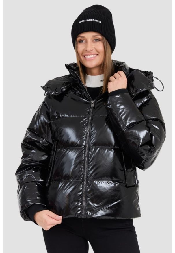 Karl Lagerfeld - KARL LAGERFELD Czarna damska kurtka Hooded Down Jacket, Rozmiar XS. Kolor: czarny. Materiał: materiał, poliamid, puch. Długość rękawa: długi rękaw. Długość: długie