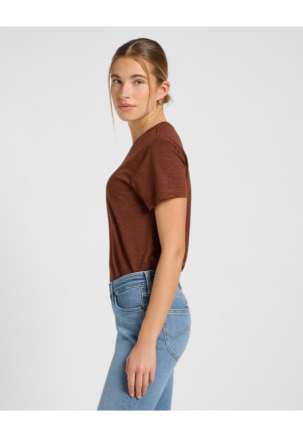 Lee - DAMSKA KOSZULKA LEE PERFECT TEE LUXE BROWN 112370965