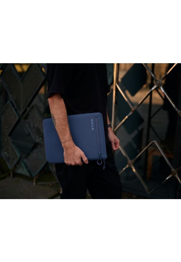 GOLLA - Etui Golla Sleeve Metro 15'' petroleum. Materiał: materiał, neopren. Styl: elegancki, casual