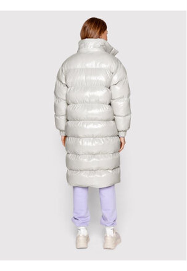 Sprandi Kurtka zimowa SP22-KUD540 Beżowy Regular Fit. Kolor: beżowy. Materiał: syntetyk. Sezon: zima