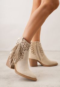 Born2be - Beżowe Botki Kowbojki na Stożkowym Obcasie z Ażurowym Wzorem i Eathetina. Okazja: na co dzień. Kolor: beżowy. Materiał: jeans. Wzór: ażurowy. Obcas: na obcasie. Styl: boho, casual, elegancki. Wysokość obcasa: średni #1