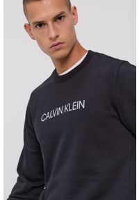 Calvin Klein Performance Bluza męska kolor czarny z nadrukiem. Okazja: na co dzień. Kolor: czarny. Materiał: dzianina. Wzór: nadruk. Styl: casual #5