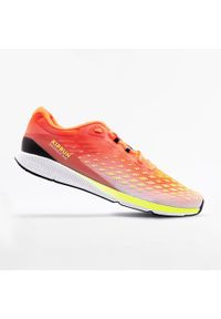 KIPRUN - Buty do chodu sportowego Kiprun Racewalk One. Kolor: wielokolorowy, pomarańczowy, żółty, różowy, czerwony, zielony. Materiał: kauczuk. Szerokość cholewki: normalna. Wzór: geometria. Sport: turystyka piesza