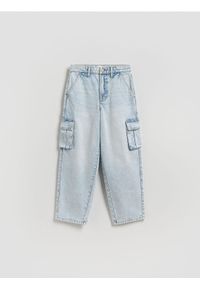 Reserved - Jeansy baggy z kieszeniami cargo - niebieski. Kolor: niebieski #1