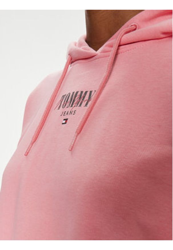 Tommy Jeans Bluza Essential Logo DW0DW17797 Różowy Relaxed Fit. Kolor: różowy. Materiał: syntetyk, bawełna