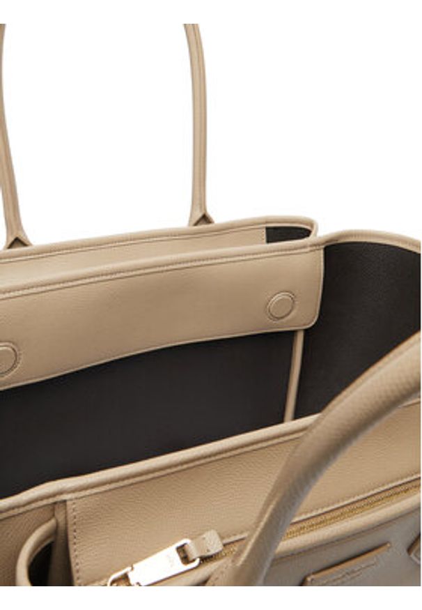 Emporio Armani Torebka EW002330 AF17799 M1345 Brązowy. Kolor: brązowy. Materiał: skórzane