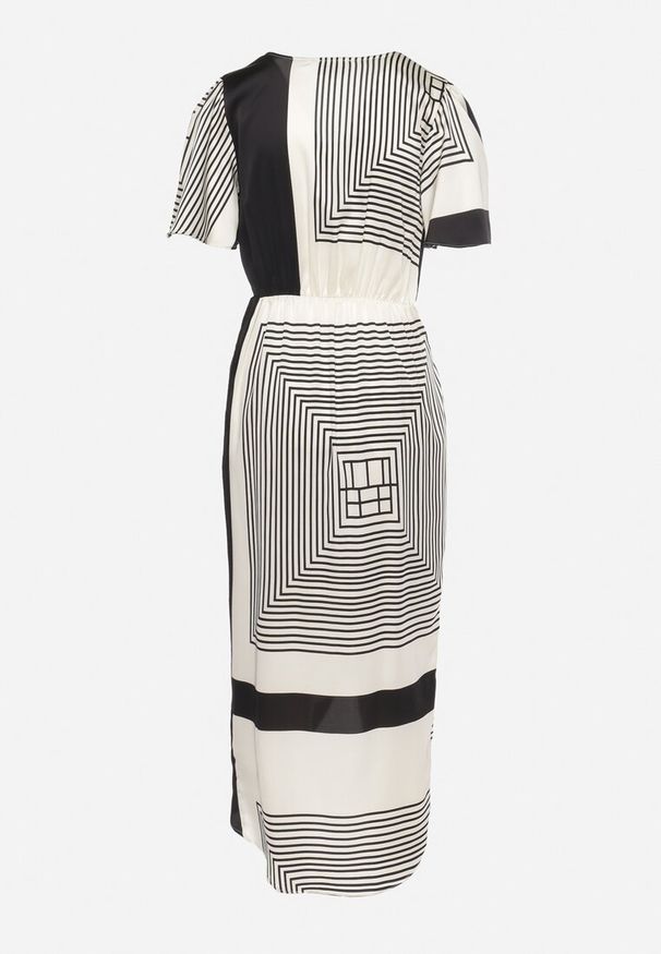 Born2be - Czarno-Biała Kopertowa Sukienka Satynowa z Geometrycznym Wzorem i Gumką w Pasie Gramelia. Okazja: na co dzień. Kolor: czarny. Materiał: satyna. Wzór: geometria. Typ sukienki: kopertowe. Styl: casual