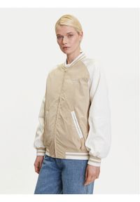 Tommy Jeans Kurtka bomber Souvenir DW0DW21432 Beżowy. Kolor: beżowy. Materiał: syntetyk