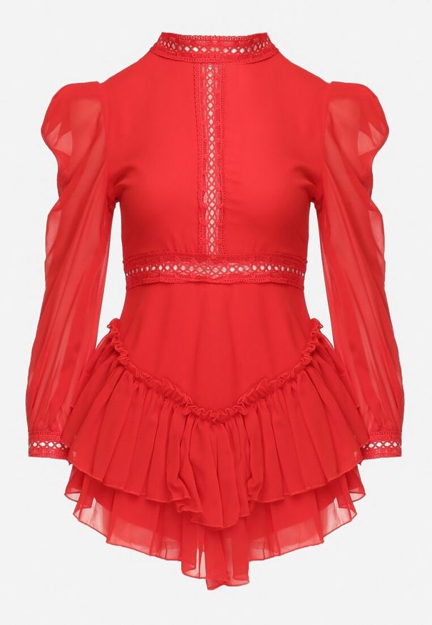 Born2be - Czerwona Rozkloszowana Sukienka Kombinezon Mini z Falbankami Gilha. Typ kołnierza: kołnierz z falbankami. Kolor: czerwony. Materiał: koronka. Wzór: aplikacja. Długość: mini