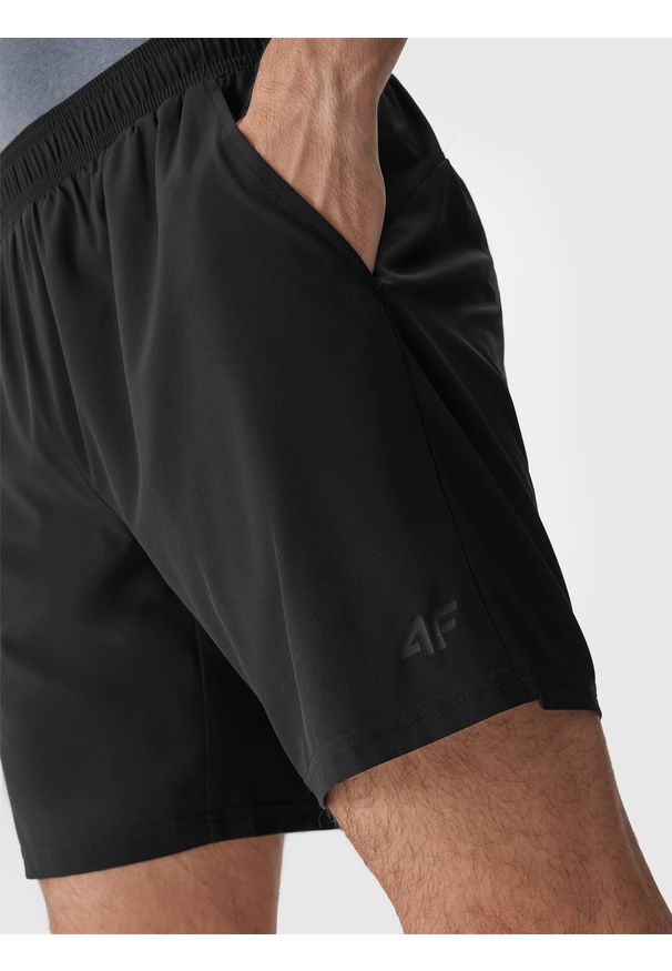 4f - 4F Spodenki treningowe 4Way Stretch męskie - czarne 3XL. Kolor: czarny. Materiał: poliester, włókno, materiał, elastan. Długość: krótkie. Wzór: jednolity. Sport: fitness