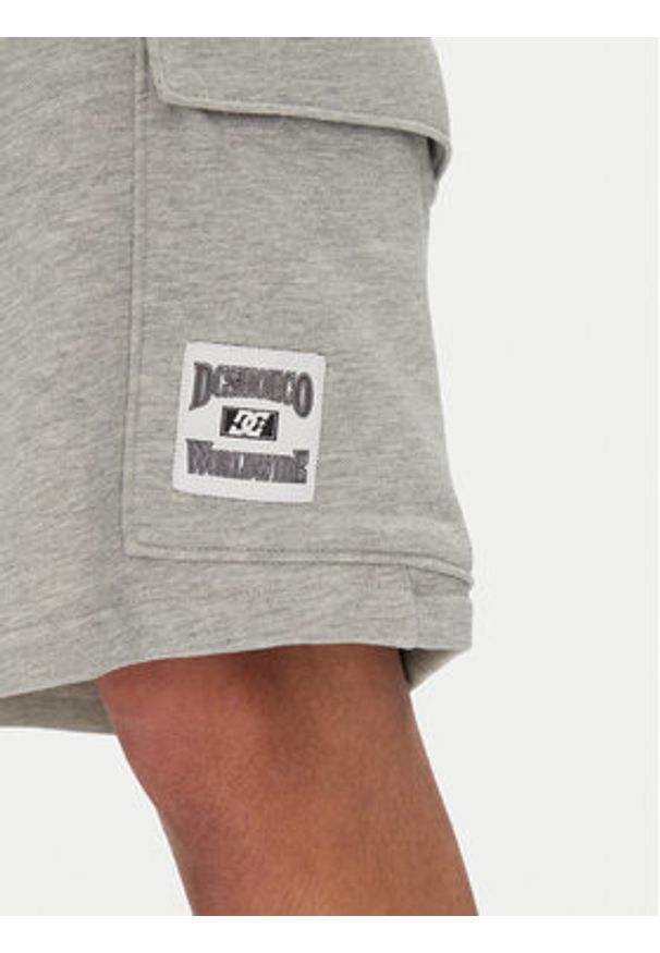 DC Shoes Szorty sportowe Millenia ADYFB03075 Szary. Kolor: szary. Materiał: syntetyk. Styl: sportowy