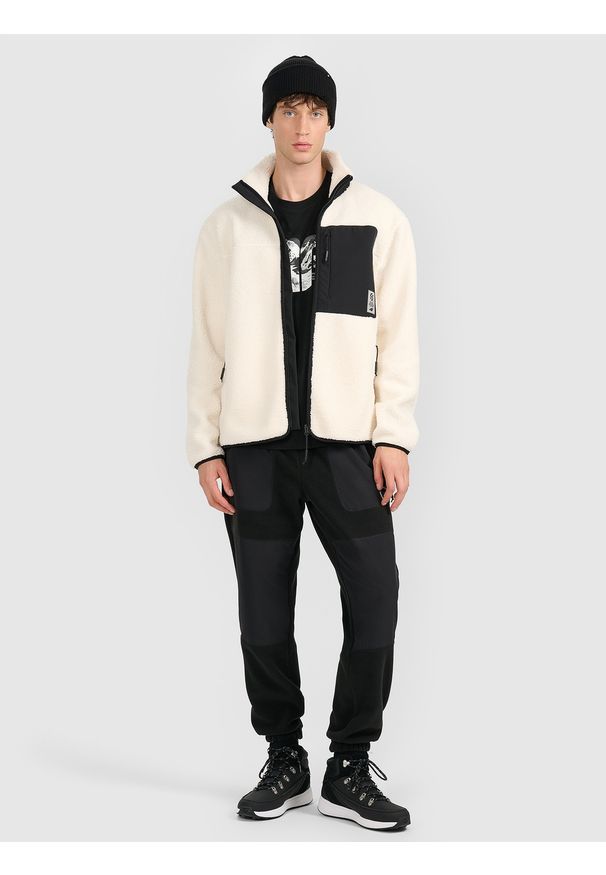 4f - 4F Polar sherpa regular ze stójką męski - beżowy XL. Typ kołnierza: kołnierzyk stójkowy. Kolor: beżowy. Materiał: polar. Sport: turystyka piesza