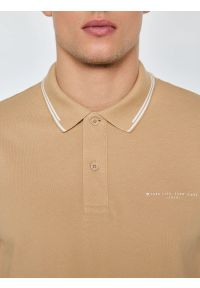 Big-Star - Koszulka męska polo beżowa Wladym 801. Okazja: na co dzień. Typ kołnierza: polo. Kolor: beżowy. Materiał: dzianina, jeans, materiał. Wzór: nadruk, aplikacja, paski. Styl: elegancki, casual, klasyczny, sportowy, wizytowy #7