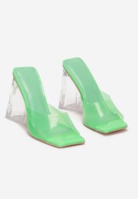 Born2be - Zielone Klapki Bastol. Nosek buta: otwarty. Kolor: zielony. Wzór: kolorowy. Obcas: na obcasie. Wysokość obcasa: średni #4