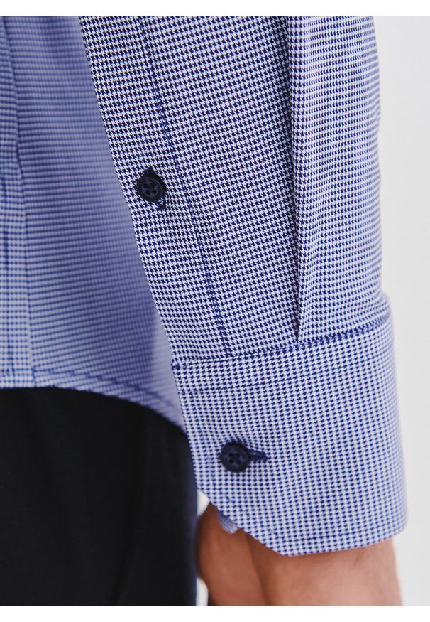 Pako Lorente - PAKO LORENTE – Granatowa dzianinowa koszula w pepitkę. Kolor: niebieski. Materiał: dzianina. Długość rękawa: długi rękaw. Długość: długie