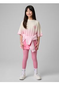 4f - 4F T-shirt loose z nadrukiem dziewczęcy - różowy 152 (11-12 lat). Okazja: na co dzień, na uczelnię. Kolor: różowy. Materiał: materiał, bawełna, jeans. Wzór: nadruk. Sezon: lato. Styl: casual, sportowy #1