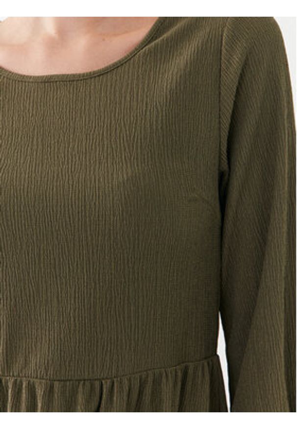 JDY Sukienka codzienna 15300701 Zielony Regular Fit. Okazja: na co dzień. Kolor: zielony. Materiał: syntetyk. Typ sukienki: proste. Styl: casual