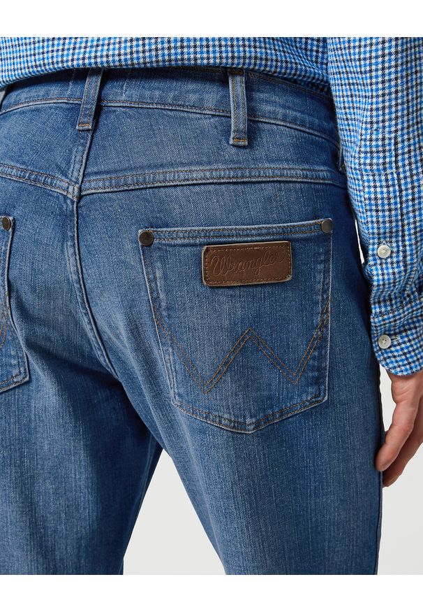 Wrangler - WRANGLER MĘSKIE SPODNIE JEANSOWE WRANGLER HORIZON PRAIRIE BLUE 112356832. Okazja: na co dzień. Stan: podwyższony. Styl: casual, klasyczny
