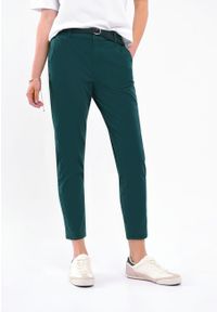 Volcano - Spodnie chino z paskiem R-FIGYA. Kolor: zielony. Materiał: materiał, bawełna, elastan. Długość: do ud. Wzór: aplikacja. Styl: klasyczny #1