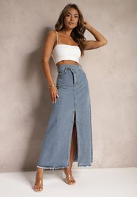 Renee - Niebieska Postrzępiona Spódnica Maxi z Jeansu z Rozcięciem Feedi. Stan: podwyższony. Kolor: niebieski. Materiał: jeans