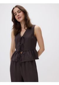 Reserved - Kamizelka z lyocellem - ciemnobrązowy. Kolor: brązowy. Materiał: tkanina #1