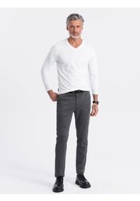 Ombre Clothing - Longsleeve męski bez nadruku z dekoltem w serek - biały V3 - Rozmiar: XXL. Okazja: na co dzień. Typ kołnierza: dekolt w serek. Kolor: biały. Materiał: materiał, bawełna. Długość rękawa: długi rękaw. Długość: długie. Wzór: gładki, jednolity. Styl: klasyczny, casual, elegancki