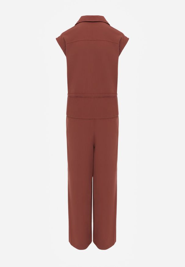 Renee - Brązowy Koszulowy Kombinezon Bez Rękawów z Bawełny i Wiskozy z Baskinką Tefnor. Kolor: brązowy. Materiał: wiskoza, bawełna. Długość rękawa: bez rękawów. Sezon: lato. Styl: boho