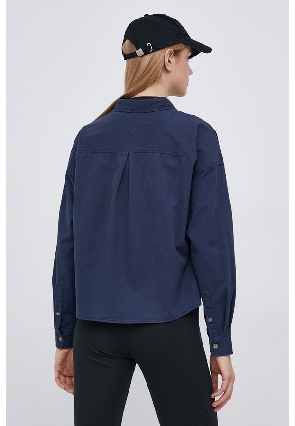 Tommy Jeans - Koszula bawełniana. Kolor: niebieski. Materiał: bawełna. Długość rękawa: długi rękaw. Długość: długie. Wzór: gładki
