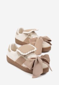 Born2be - Beżowe Sneakersy z Kokardą Takima. Kolor: beżowy. Materiał: jeans. Sezon: lato