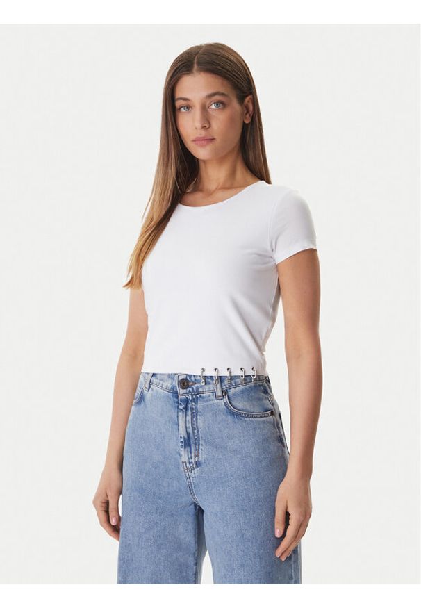 Guess T-Shirt W6GP11 K2933 Biały Regular Fit. Kolor: biały. Materiał: bawełna