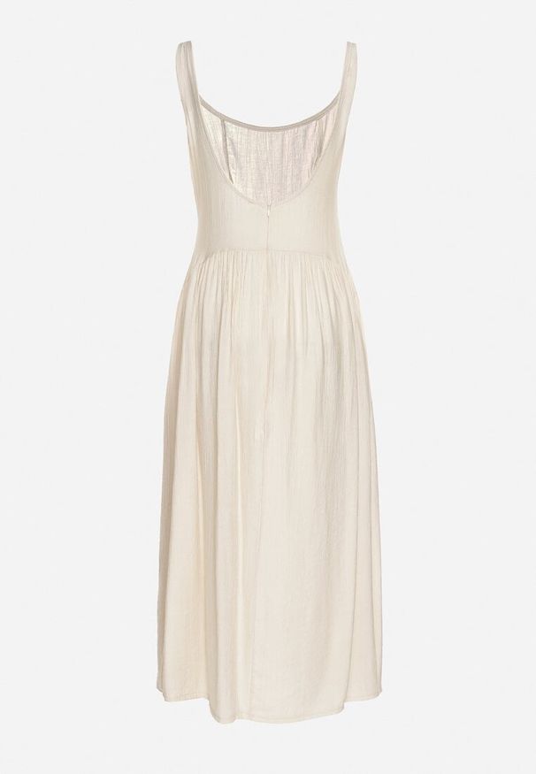 Born2be - Beżowa Wiskozowa Sukienka o Rozkloszowanym Kroju Milareina. Okazja: na co dzień. Kolor: beżowy. Materiał: wiskoza. Długość rękawa: długi rękaw. Wzór: aplikacja. Typ sukienki: rozkloszowane. Styl: casual, elegancki