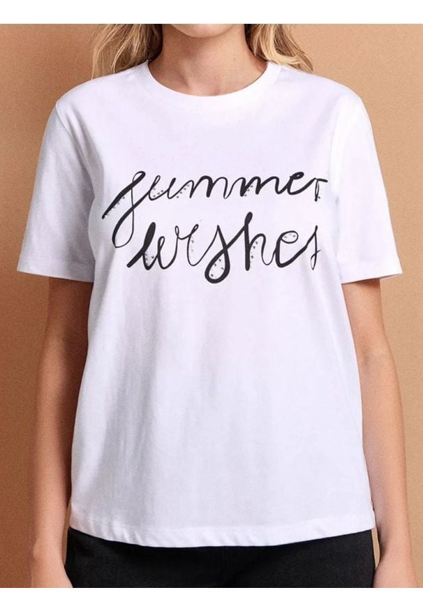 Sinsay - Bawełniana koszulka z napisem SUMMER WISHES - biały. Kolor: biały. Materiał: bawełna. Wzór: napisy