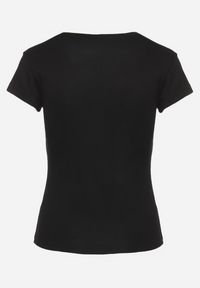 Born2be - Czarny Bawełniany T-shirt Koszulka z Krótkim Rękawem z Napami przy Dekolcie Fiasta. Okazja: do pracy, na spotkanie biznesowe, na co dzień. Typ kołnierza: dekolt w kształcie V. Kolor: czarny. Materiał: bawełna. Długość rękawa: krótki rękaw. Długość: krótkie. Styl: casual, elegancki, biznesowy #4