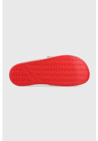 Adidas - adidas klapki kolor zielony. Kolor: zielony. Wzór: paski. Obcas: na obcasie. Wysokość obcasa: niski #5