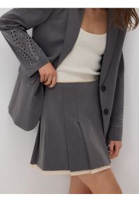 Reserved - Plisowana spódnica mini - szary. Kolor: szary. Materiał: tkanina, wełna #1