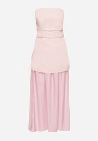 Born2be - Różowa Koktajlowa Sukienka Typu Bandeau z Marszczeniem Izelessa. Okazja: na imprezę. Kolor: różowy. Styl: wizytowy #2