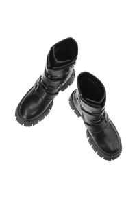 Czarne Botki S.Barski Modne Buty Damskie. Okazja: na co dzień. Zapięcie: klamry. Kolor: czarny. Materiał: skóra ekologiczna, materiał. Wzór: paski. Obcas: na obcasie. Styl: casual, elegancki. Wysokość obcasa: średni #5