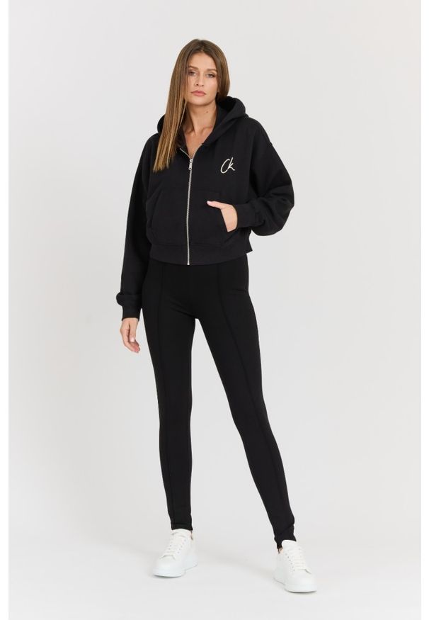 Calvin Klein - CALVIN KLEIN Czarna damska rozpinana bluza z kapturem, Rozmiar L. Okazja: na co dzień. Typ kołnierza: kaptur. Kolor: czarny. Materiał: bawełna. Długość rękawa: długi rękaw. Długość: długie. Styl: klasyczny, casual