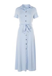 Born2be - Jasnoniebieska Sukienka o Koszulowym Fasonie Wiązana w Talii Ophieithe. Okazja: na co dzień. Kolor: niebieski. Materiał: dzianina, materiał. Długość rękawa: krótki rękaw. Typ sukienki: koszulowe. Styl: casual. Długość: midi #6