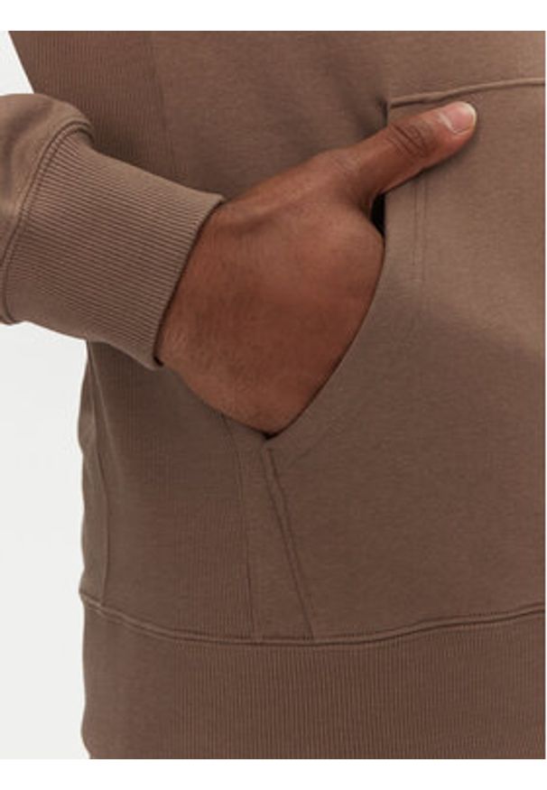 Puma Bluza Ess 629647 Brązowy Regular Fit. Kolor: brązowy. Materiał: bawełna