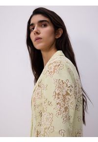 Reserved - Koronkowa marynarka - jasnozielony. Kolor: zielony. Materiał: koronka #1