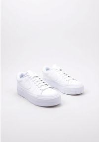 Buty do chodzenia damskie Nike DM7590101. Zapięcie: sznurówki. Kolor: brązowy, biały, wielokolorowy, pomarańczowy. Materiał: wełna, materiał. Szerokość cholewki: normalna. Sport: turystyka piesza